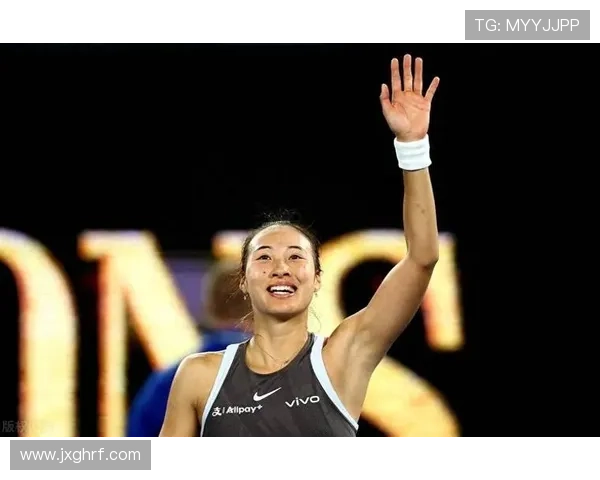 郑钦文赛前热身全情投入展现中网冲冠决心引球迷热议