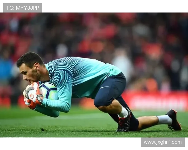 雷霆豪取八连胜强势开局新赛季保持不败状态震撼整个联盟赛场表现