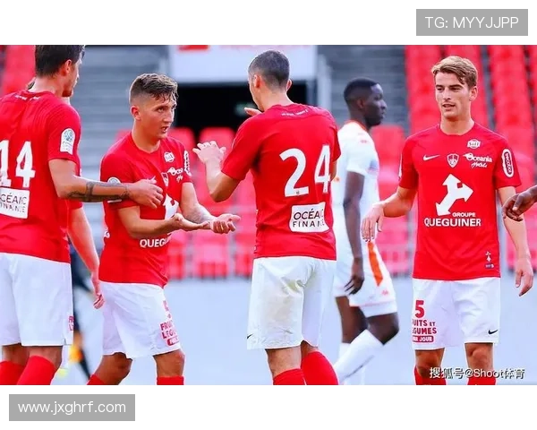 法甲第十二轮马赛完胜布雷斯特三球精彩战报回顾集锦呈现全场亮点